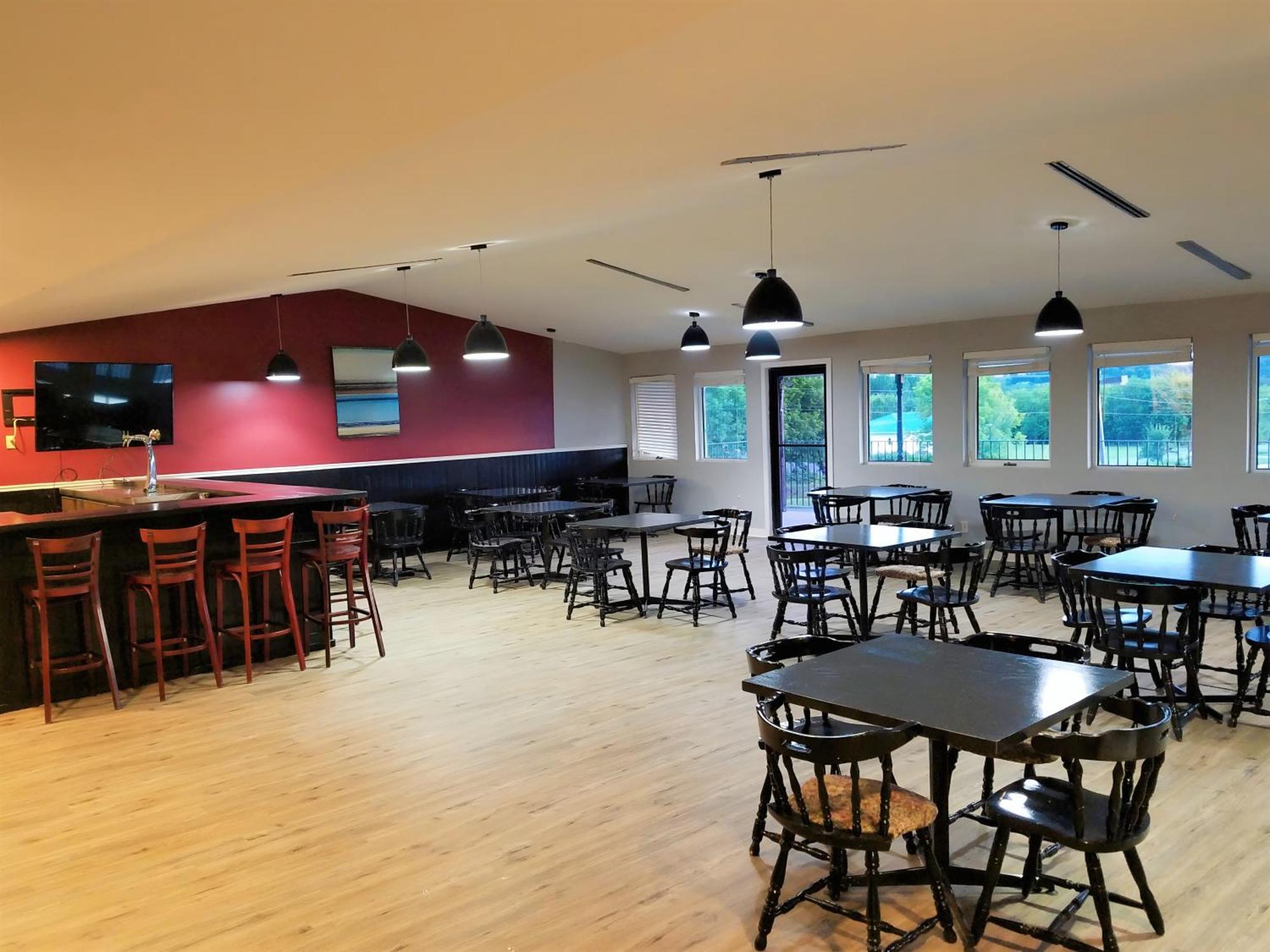 Inn, Restaurant & Pool Florenceville-Bristol