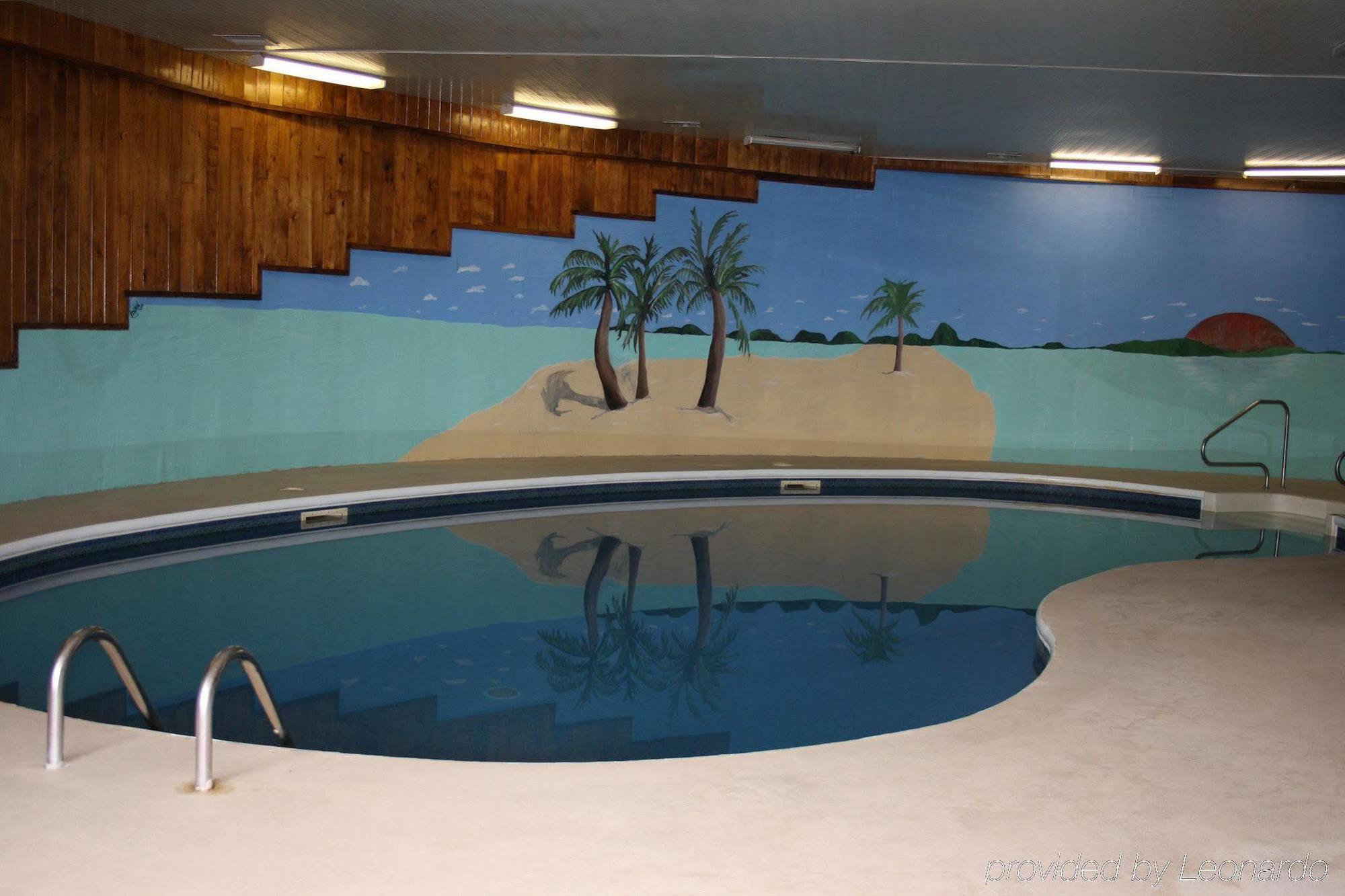 Inn, Restaurant & Pool Hotel Florenceville